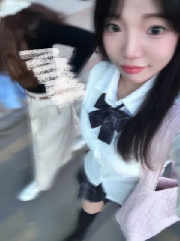 台灣小姐伊洛的第一张照片--桃园闪婚服务中心